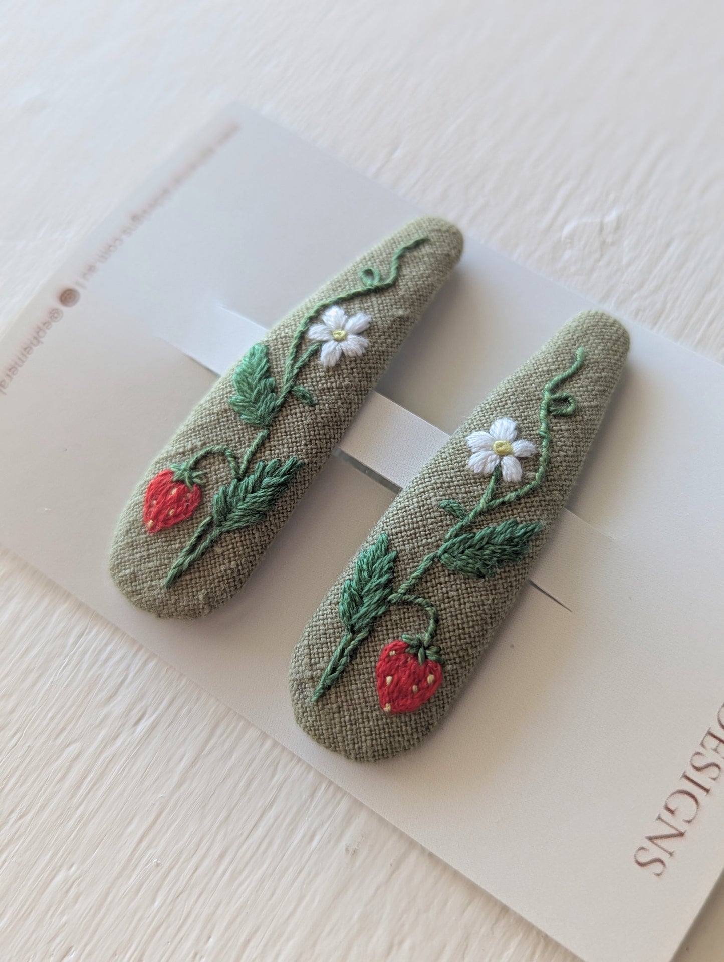 Strawberry sprig Clips