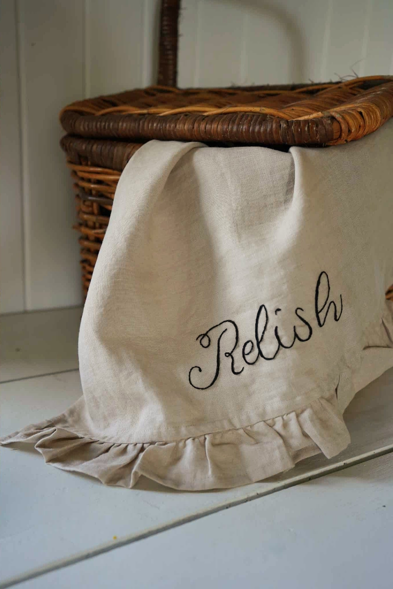 Natural Ruffle T-Towel: Relish