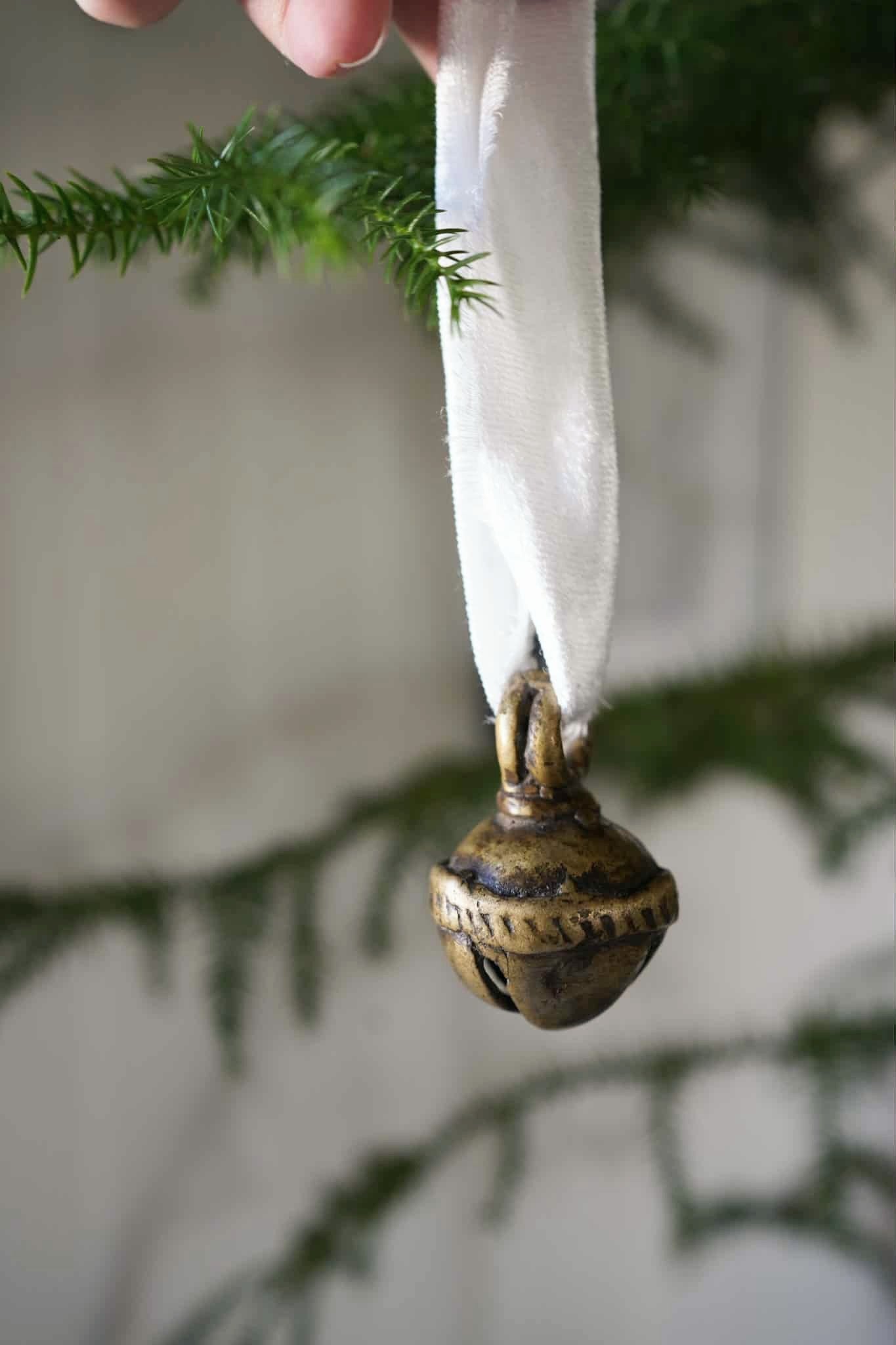 Vintage Bell {II}