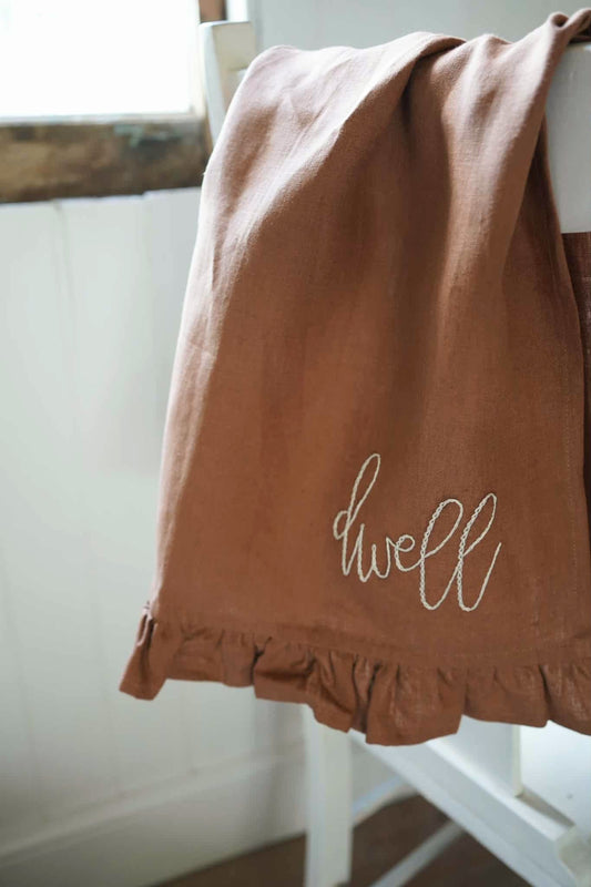 Cinnamon Ruffle T-Towel: Dwell